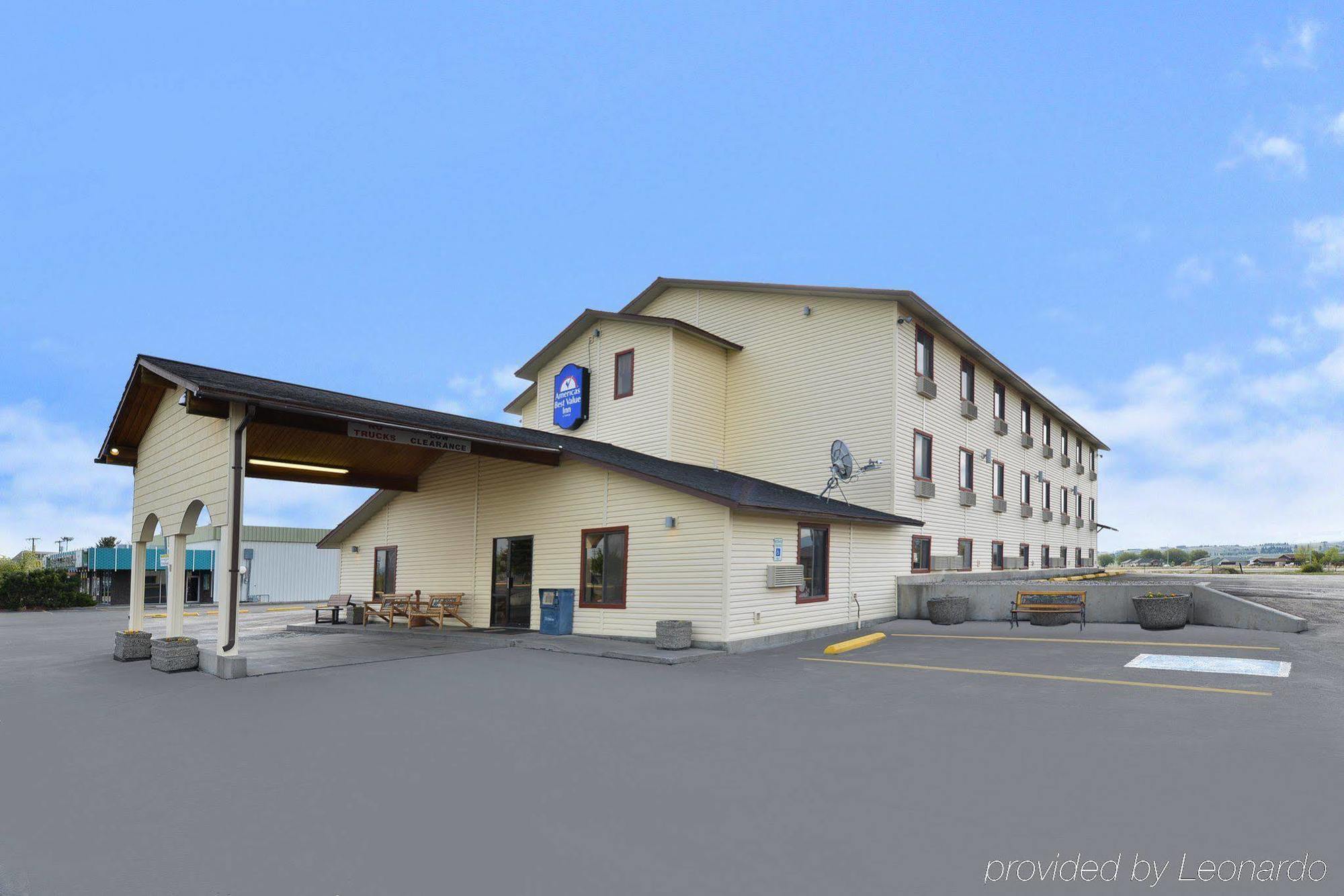 Super 8 By Wyndham Dillon Motel Buitenkant foto