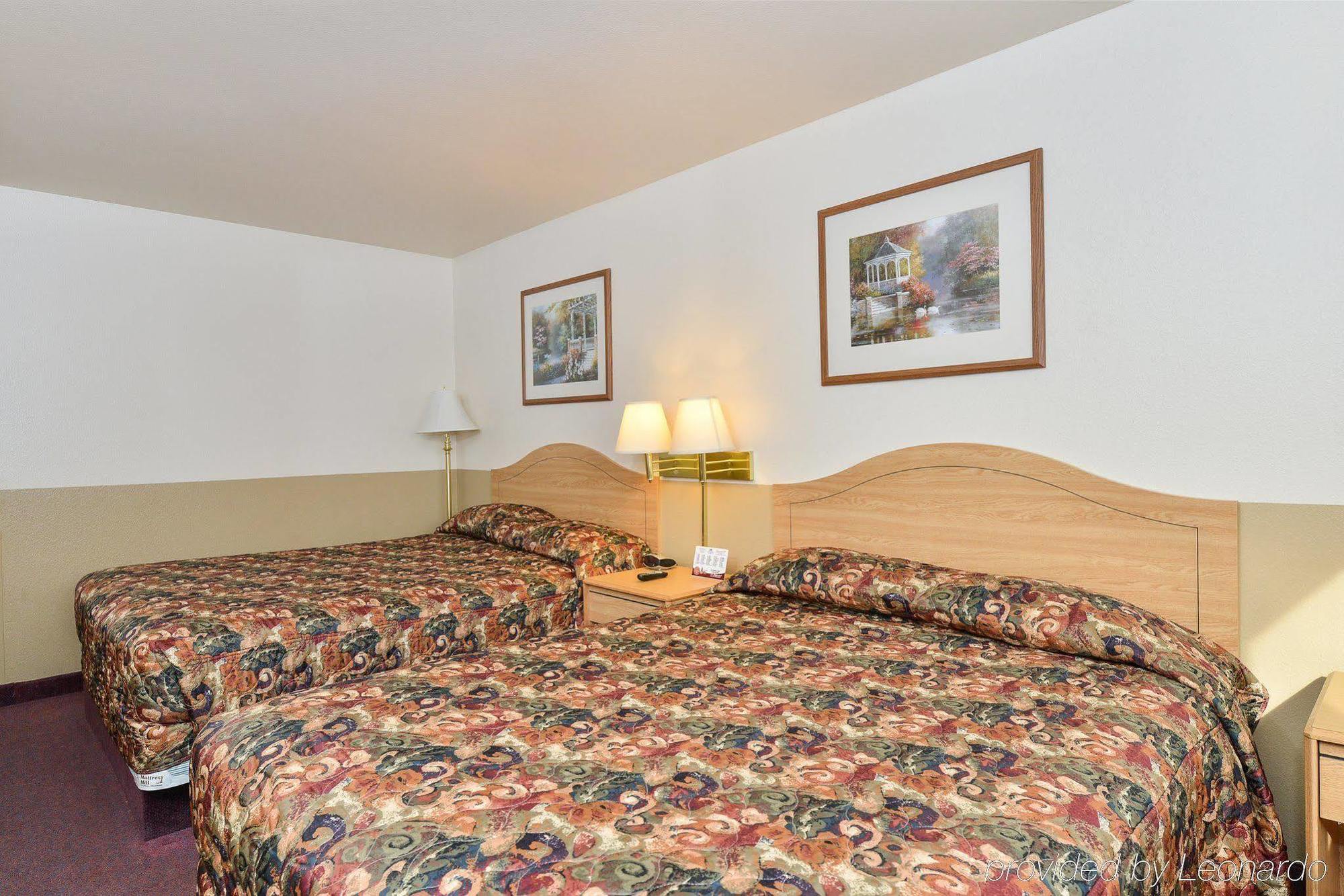 Super 8 By Wyndham Dillon Motel Buitenkant foto