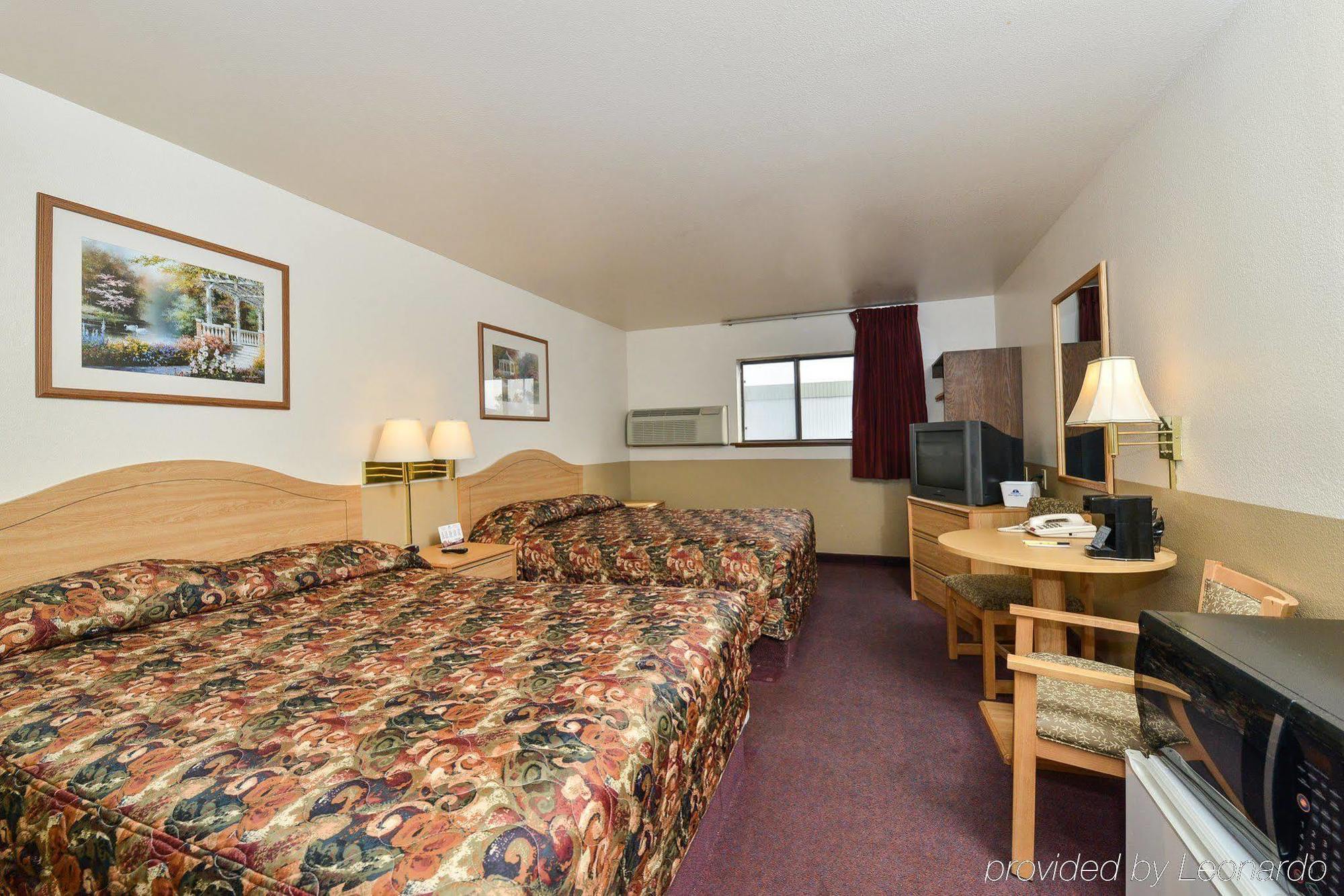 Super 8 By Wyndham Dillon Motel Buitenkant foto