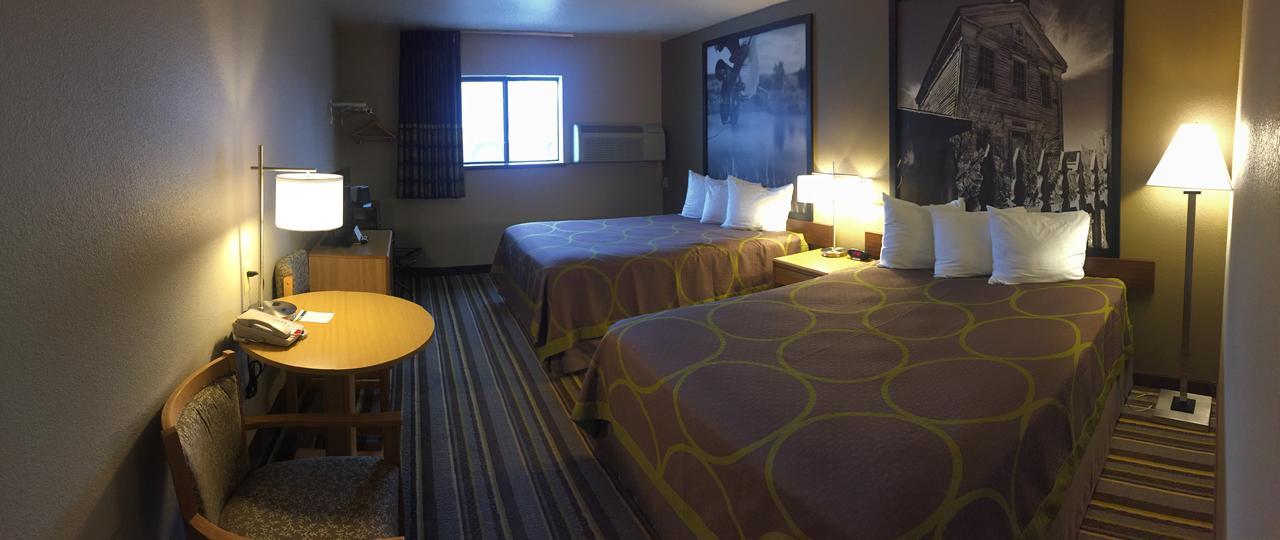 Super 8 By Wyndham Dillon Motel Buitenkant foto